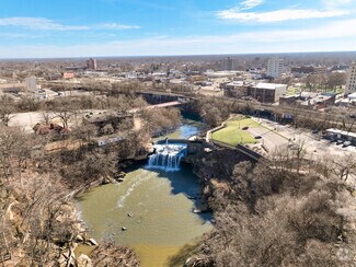 Elyria