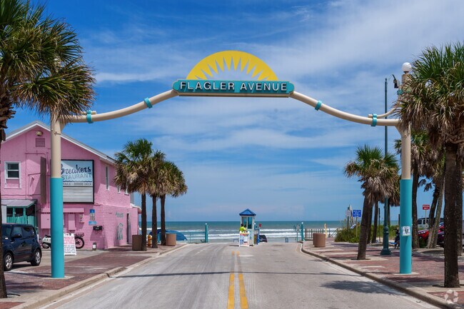 Only minutes from the North Beach neighborhood, you'll find the world-famous Flagler Avenue.
