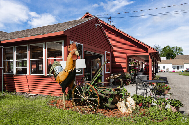 Chase Farms is a family-owned and operated farm that has been in business since the 1600s.