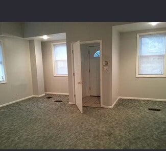 401 E Lloyd St Unit 401, Milwaukee, WI 53212