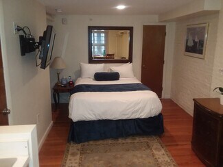 81 Saint Botolph St Unit 1, Boston, MA 02116