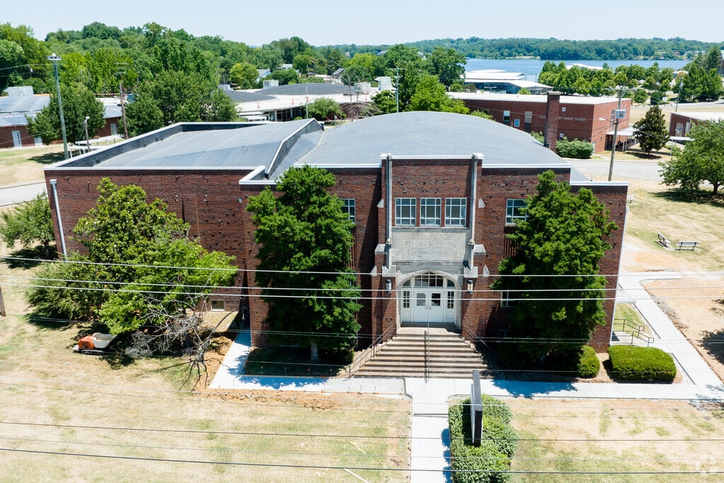 As shown Dupont-Hadley Middle School has two stories with a brick structure in Old Hickory, TN.