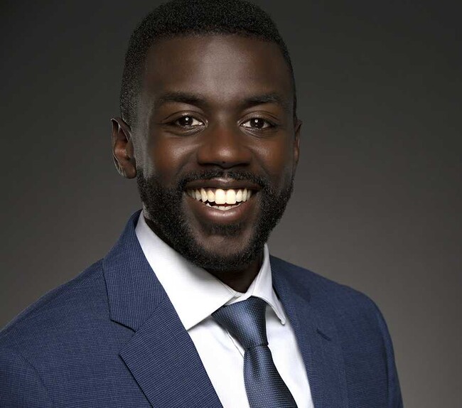 Agent Photo