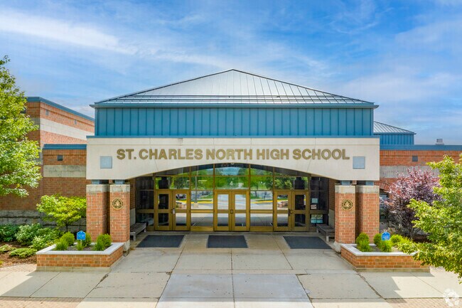 Students of Thornwood attend the top rated St Charles North High school.