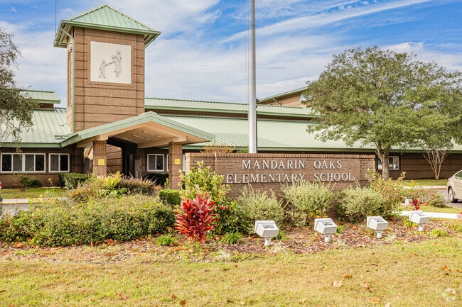 Mandarin Oaks Elementary School supports nearly 1,000 students.