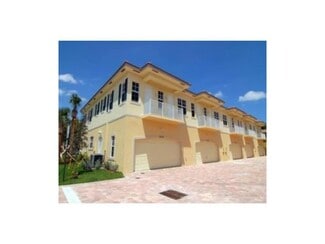 3434 NE 15th Ave Unit 2, Oakland Park, FL 33334