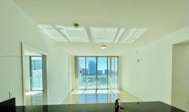 Axis at Brickell Village unit 1903, Miami, FL 33130 - photo 4