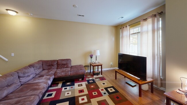 1220 Canyon Rock Ct unit 107, Raleigh, NC 27610 - photo 2