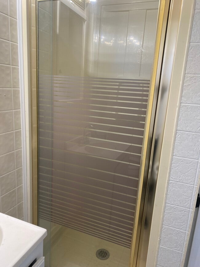 1175 Mason St, Dearborn, MI 48124 - photo 6