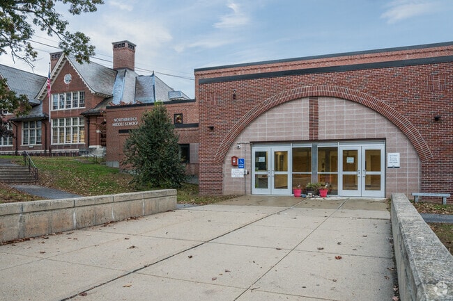 Northbridge Middle School has an overall B- grade on niche.