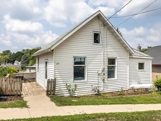 675 Needham Place, Dubuque, IA 52001