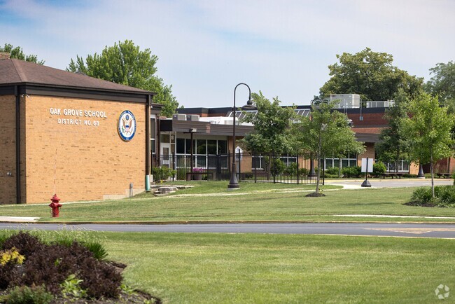 Oak Grove Elementary School is a public school located in Libertyville, Illinois.