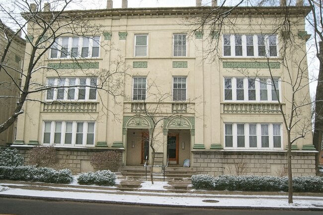 54 Egmont St unit 1, Brookline, MA 02446 - photo 6