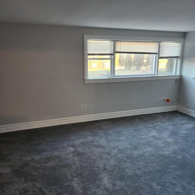 1537 Homestead Rd unit Top floor, La Grange Park, IL 60526 - photo 2