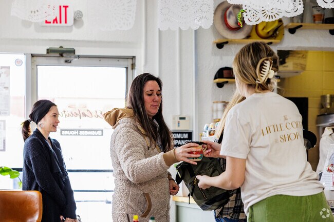 Mark Twain residents can stop by El Cafecito for a morning brew of afternoon sandwich.