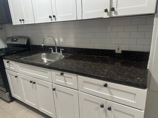 115 Fairview Ave, Jersey City, NJ 07304