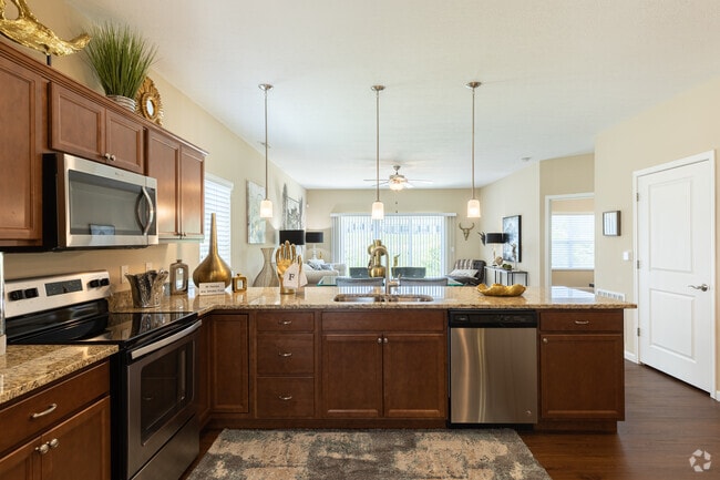 Sophia - 2BR, 2BA - 1370SF