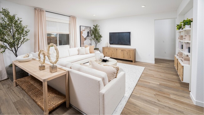 10240 Sesti Way, Elk Grove, CA 95624 - photo 4