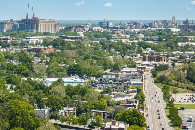 Just west of St. Louis, Franz Park blends city access with a laid-back neighborhood feel.