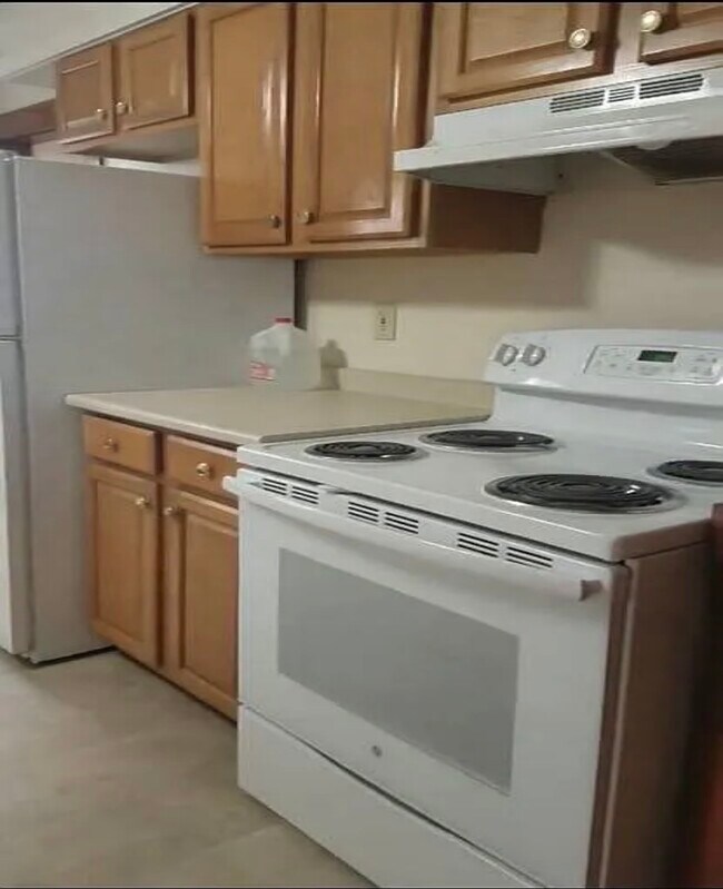 77 Greeley St unit 1, Clinton, MA 01510 - photo 3