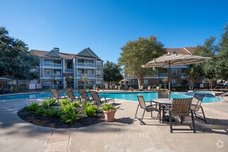 14913 Richmond Ave, Houston, TX 77082