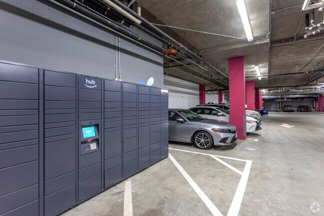 Amazon Hub