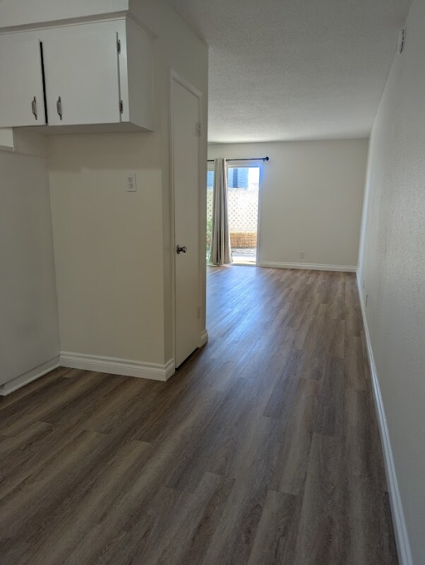 216 Melrose Dr, Oxnard, CA 93035 - photo 6