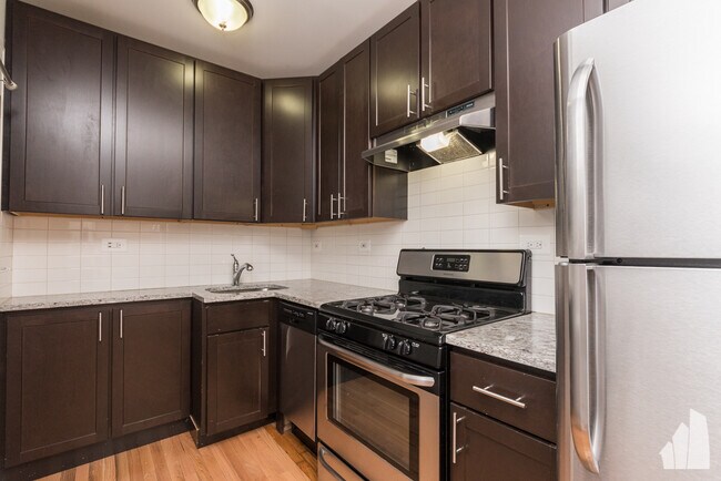 516 W Cornelia Ave unit 516-110, Chicago, IL 60657 - photo 5