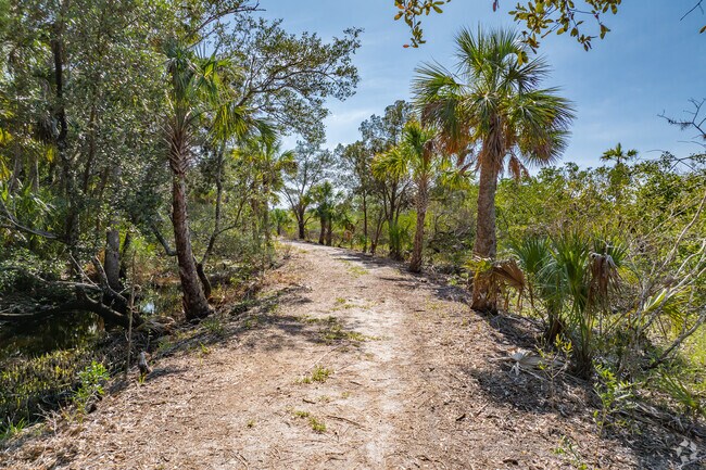 Anclote River Acres lets you live in classic Florida nature.