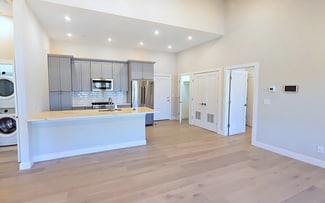 26 Cummins Hwy Unit 32 - 2, Boston, MA 02131