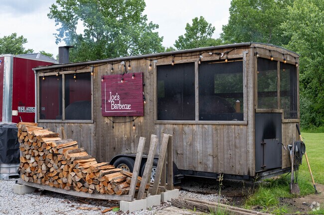 Joe's Barbecue features authentic smoked barbecue in Brimfield.