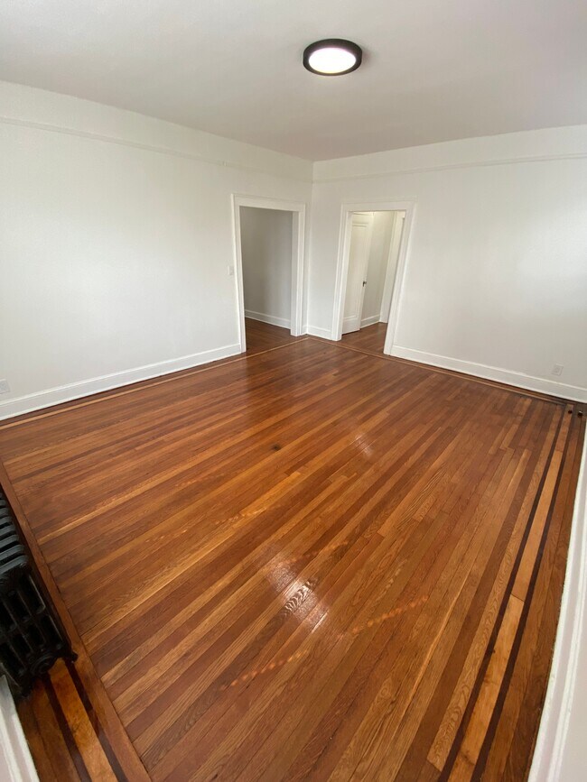 Berkeley Arms Apartment Homes, Rutherford, NJ 07070 - photo 5