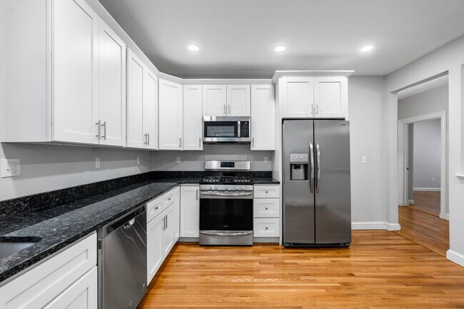 1433 Cambridge St unit 1433 Cambridge Stree, Cambridge, MA 02139 - photo 4