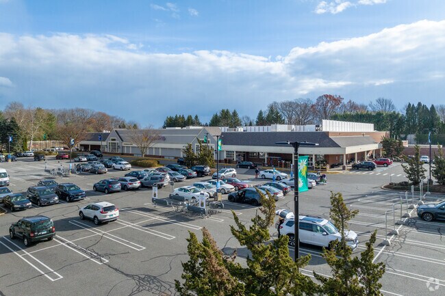 Stop at Stop & Shop in Trumbull Center for all of your grocery needs.