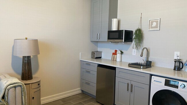 16068 Crofton Spgs Way unit 2, Port Charlotte, FL 33953 - photo 2