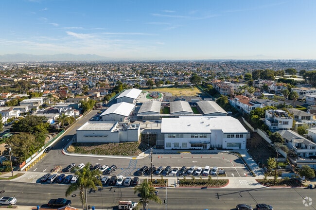 Hermosa View Elementary School in Hermosa Beach, CA serves grades K-4.