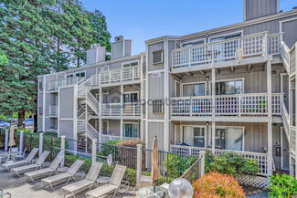 2709 Oak Rd Unit E, Walnut Creek, CA 94597