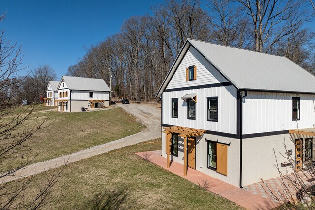 Cedar Pond Farms offers 