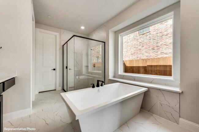 2406 Shane Dr unit 36459399, Midlothian, TX 76065 - photo 3