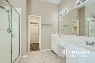 9901 Glenshee Dr, Rowlett, TX 75089