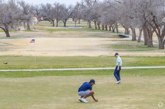 The Plainview Country Club has an 18-hole golf course and pool complex that residents can enjoy.