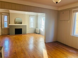 17362 Warrington Dr Unit 1, Detroit, MI 48221