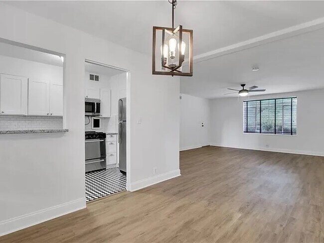 1174 Briarcliff Rd NE unit 1, Atlanta, GA 30306 - photo 4