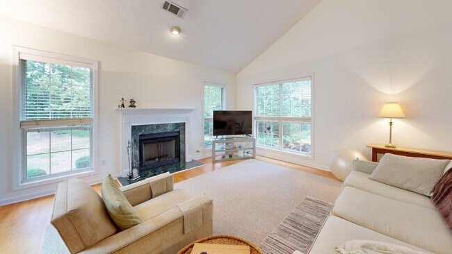 3643 Dunbar Ln, Suwanee, GA 30024 - photo 2