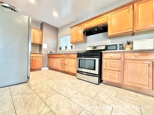 2422 Venice Blvd unit 11, Los Angeles, CA 90019 - photo 3