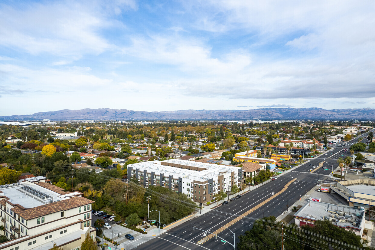 About Alexis, Santa Clara CA | HOAs, Reviews, Amenities - Homes.com