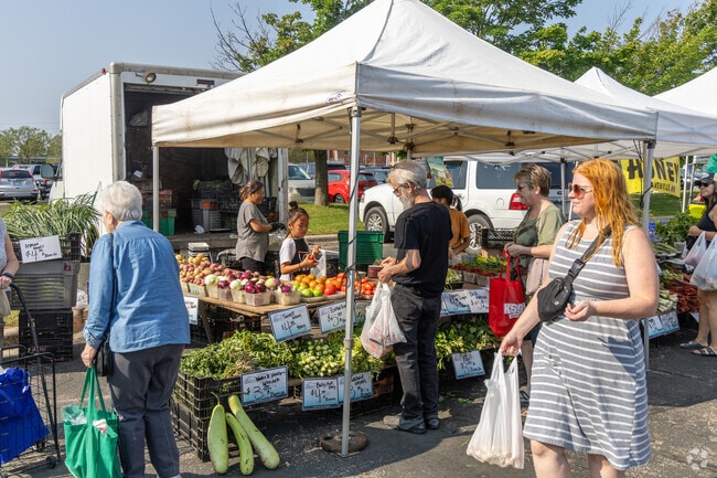 People of all ages flock to the Apple Valley farmers market.
