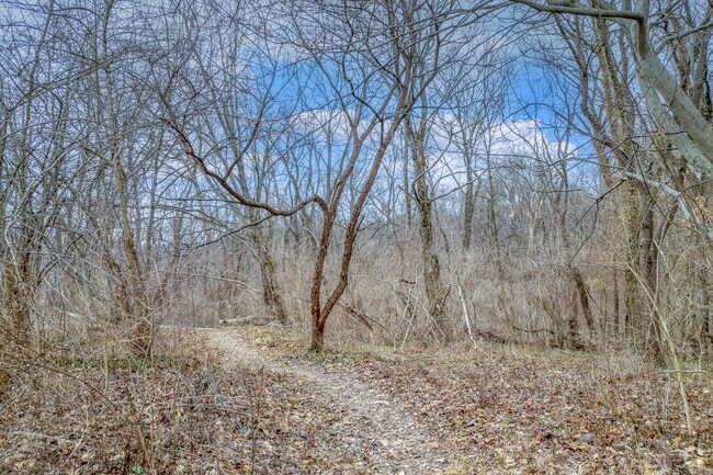 Devou Park is just a 3 mile drive from Fort Mitchell.