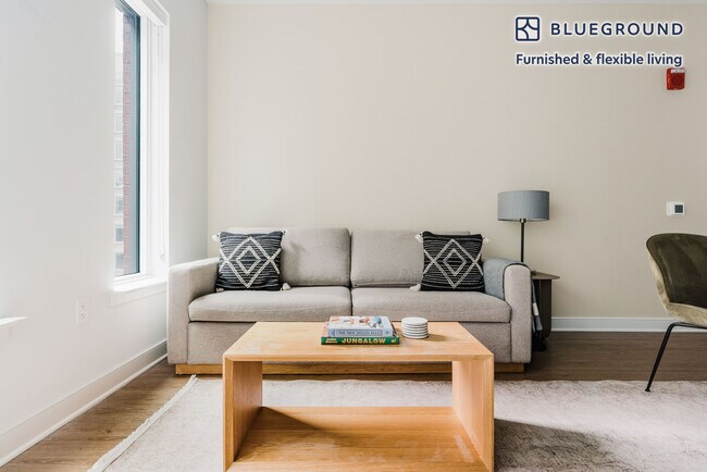 455 I St NW unit FL8-ID1058, Washington, DC 20001 - photo 2