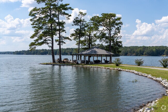 Life in Antioch offers beautiful lakeside living and relaxing views.
